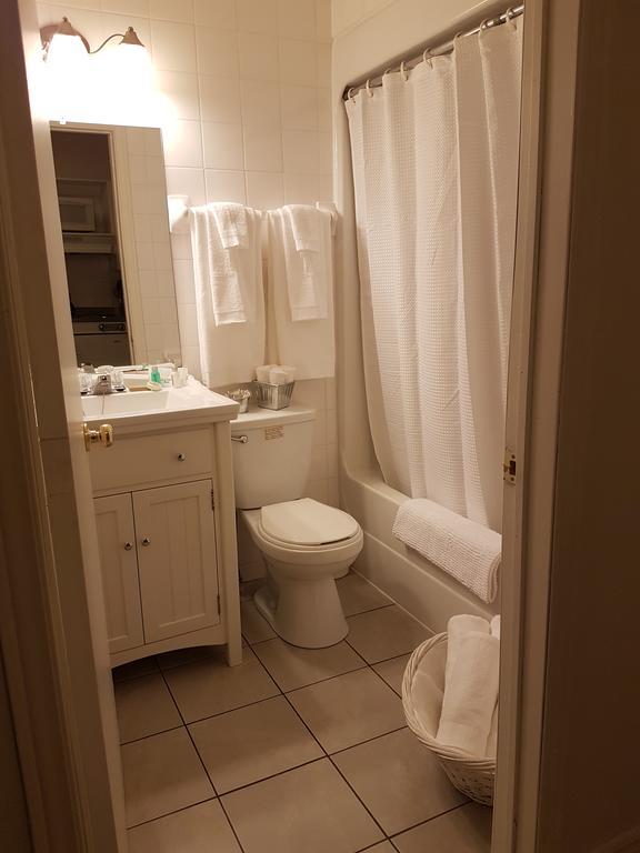 1-Bedroom Apartment Sweet #8 By Amazing Property Rentals 가티노 외부 사진